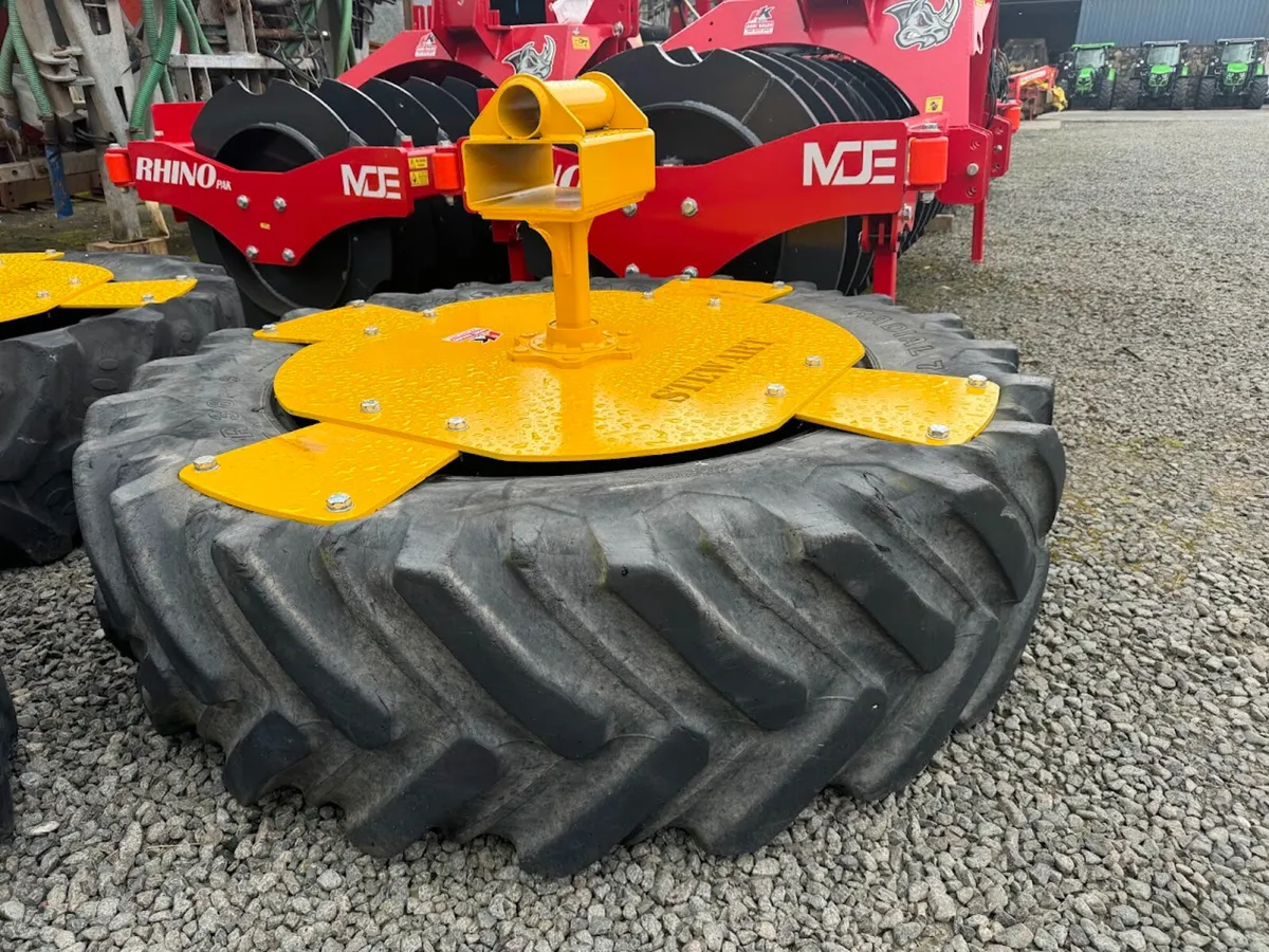 New Stewart 38" Tyre Silage Pusher - Image 4