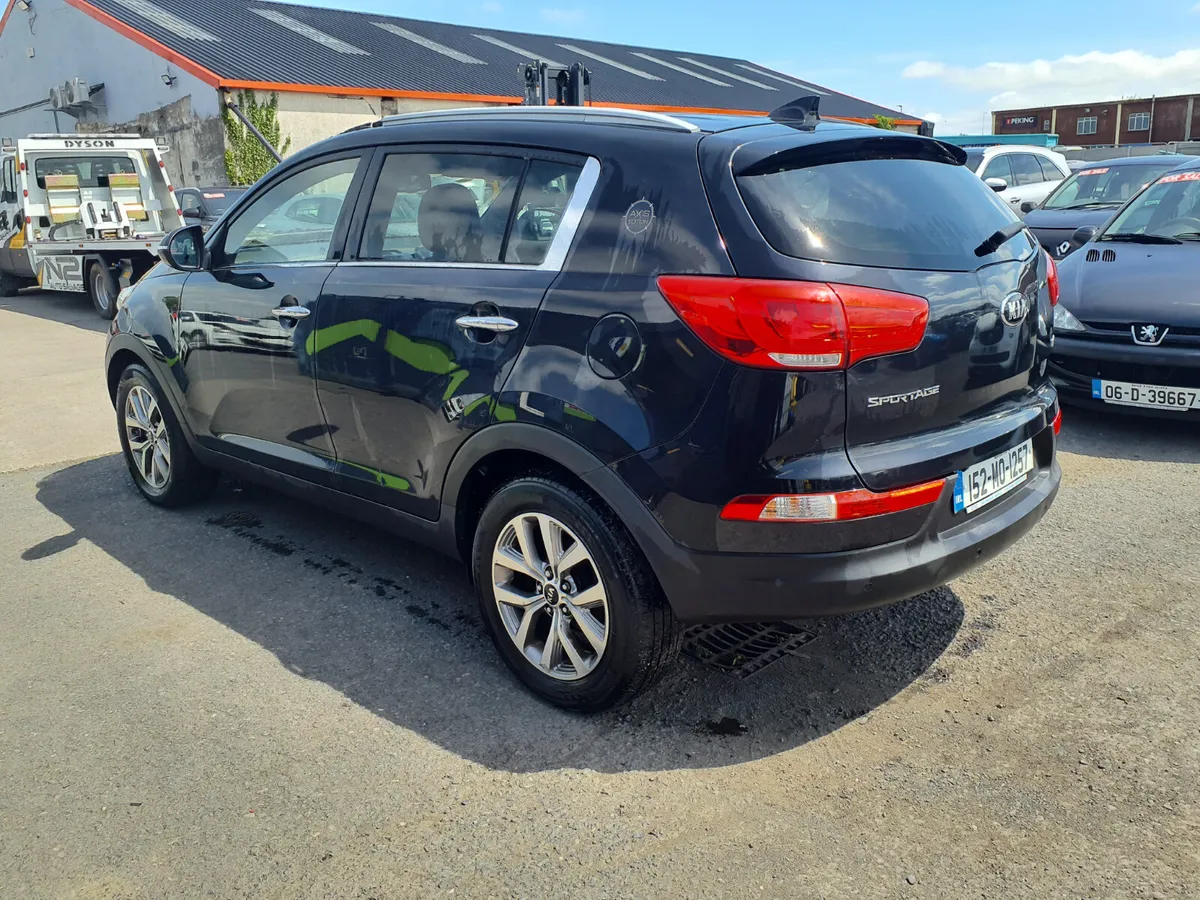 Kia sportage 2015 diesel Light front damage - Image 4