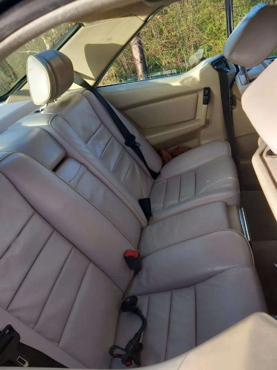 Mercedes-Benz SEC500 1986 V8 - Image 2