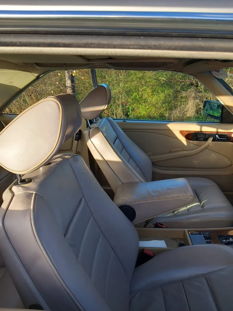 Mercedes-Benz SEC500 1986 V8 - Image 4