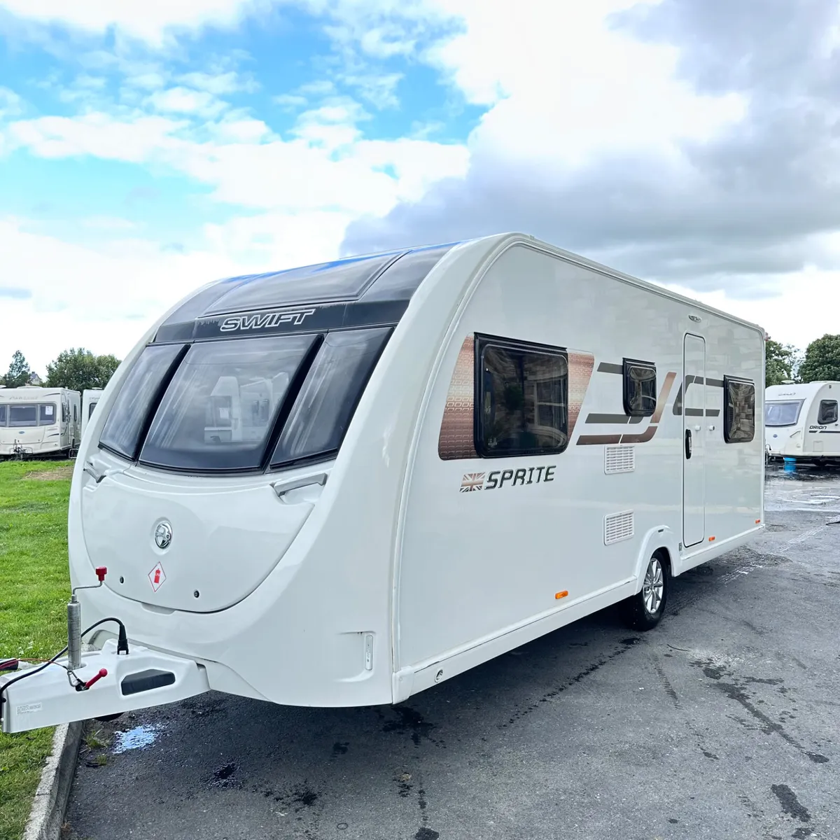 ✨STUNNING 2023 SWIFT SPRITE 6 BERTH✨ - Image 1