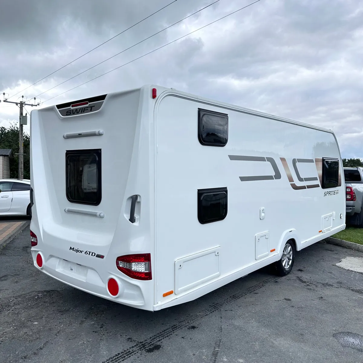 ✨STUNNING 2023 SWIFT SPRITE 6 BERTH✨ - Image 2