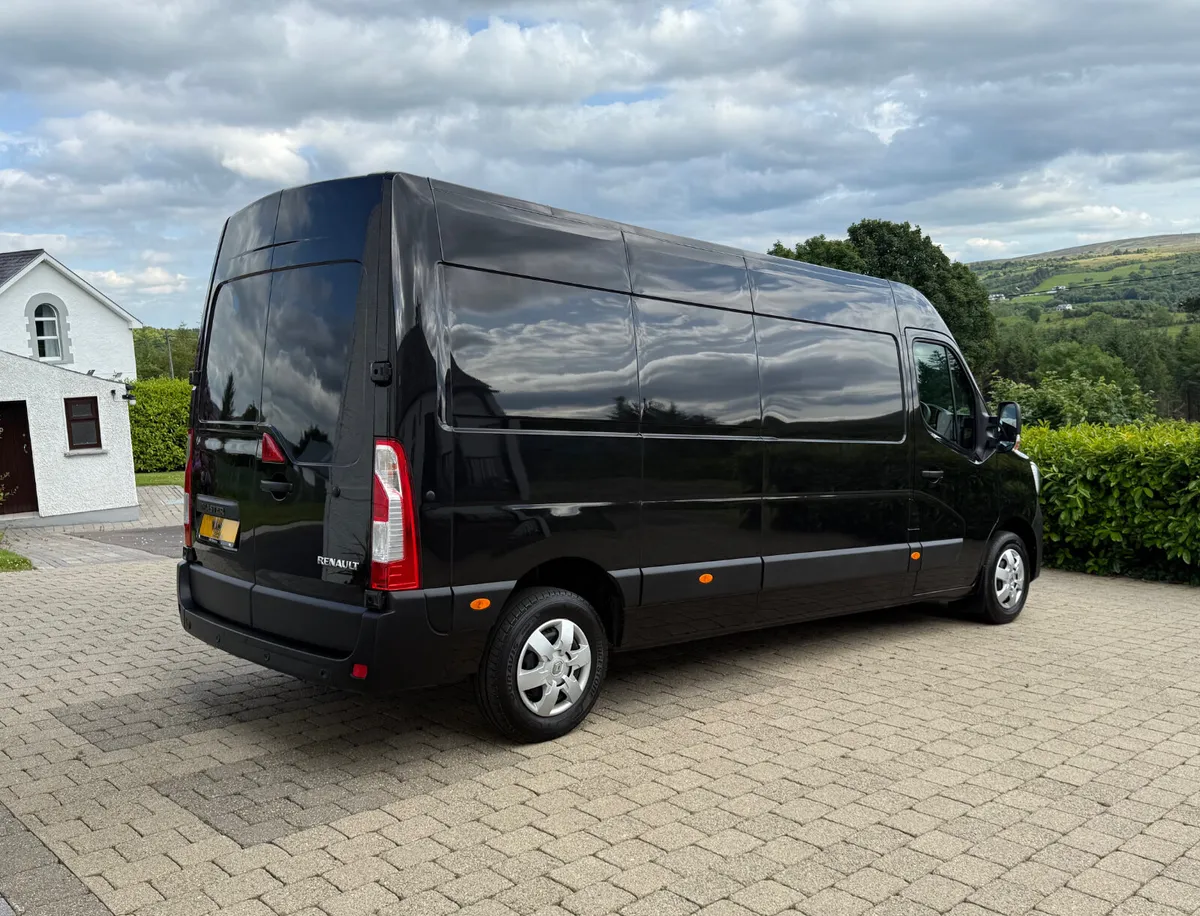 2023 Renault Master Fwd Lm35dci 135 Business+ - Image 4