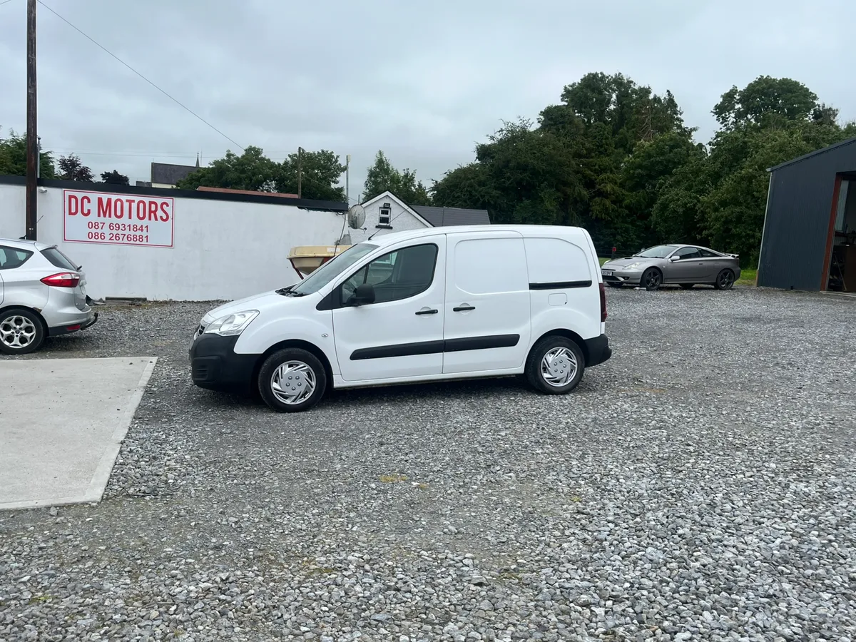 2017 peugeot partner 3 seater - Image 1