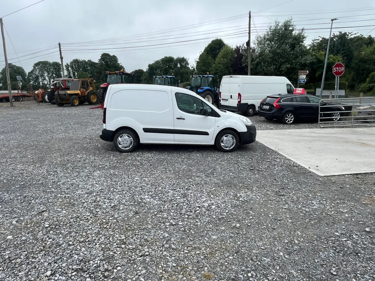 2017 peugeot partner 3 seater - Image 2