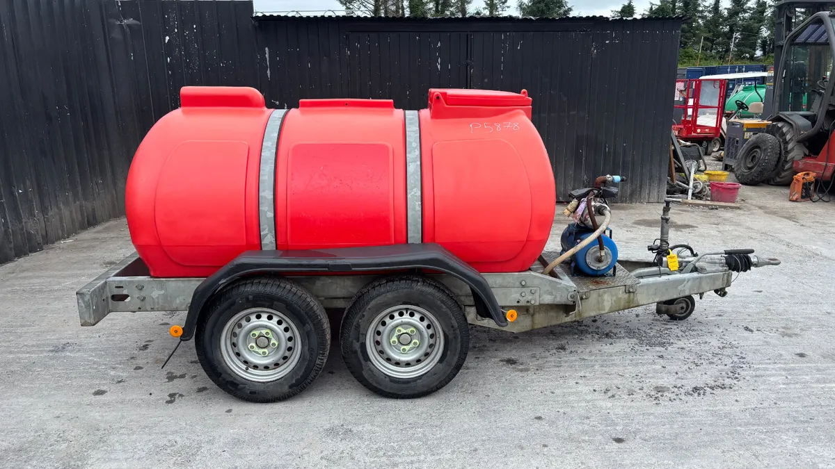 Western 1000L Water Bowser with pump - Image 4