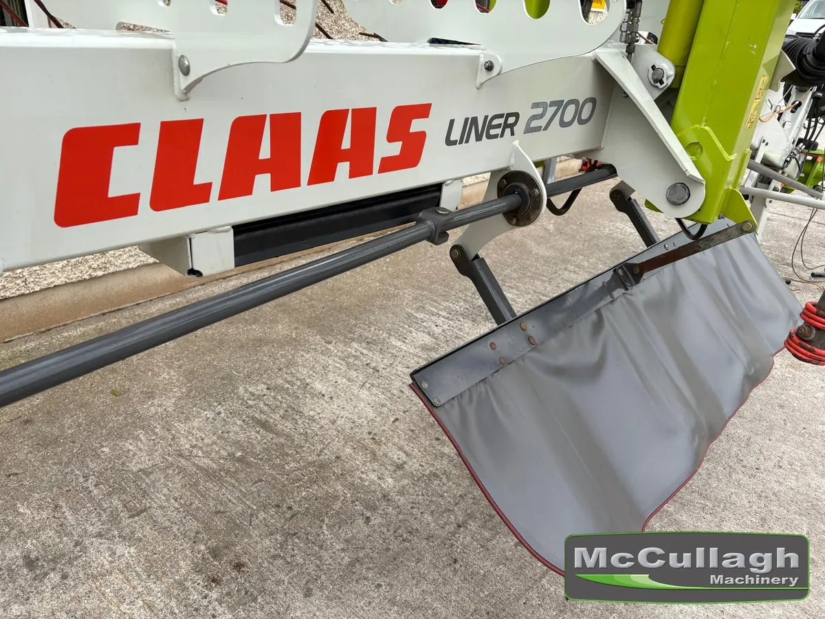 2016 Claas 2700 25ft Rake - Image 4