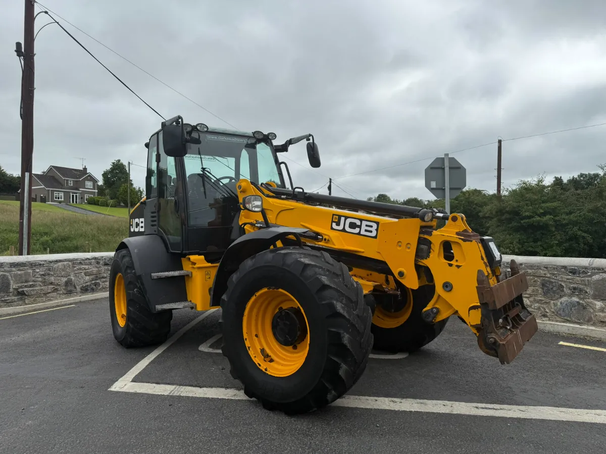 2016 JCB TM320s Telescopic Loader - Image 4