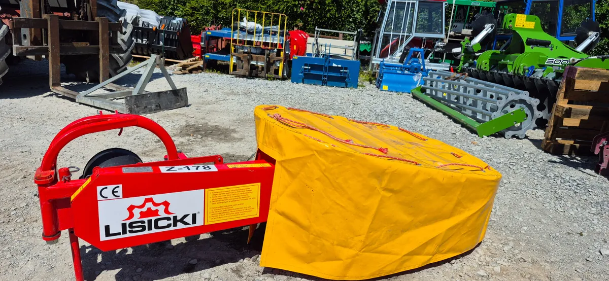 Compact tractor  mower - Image 1