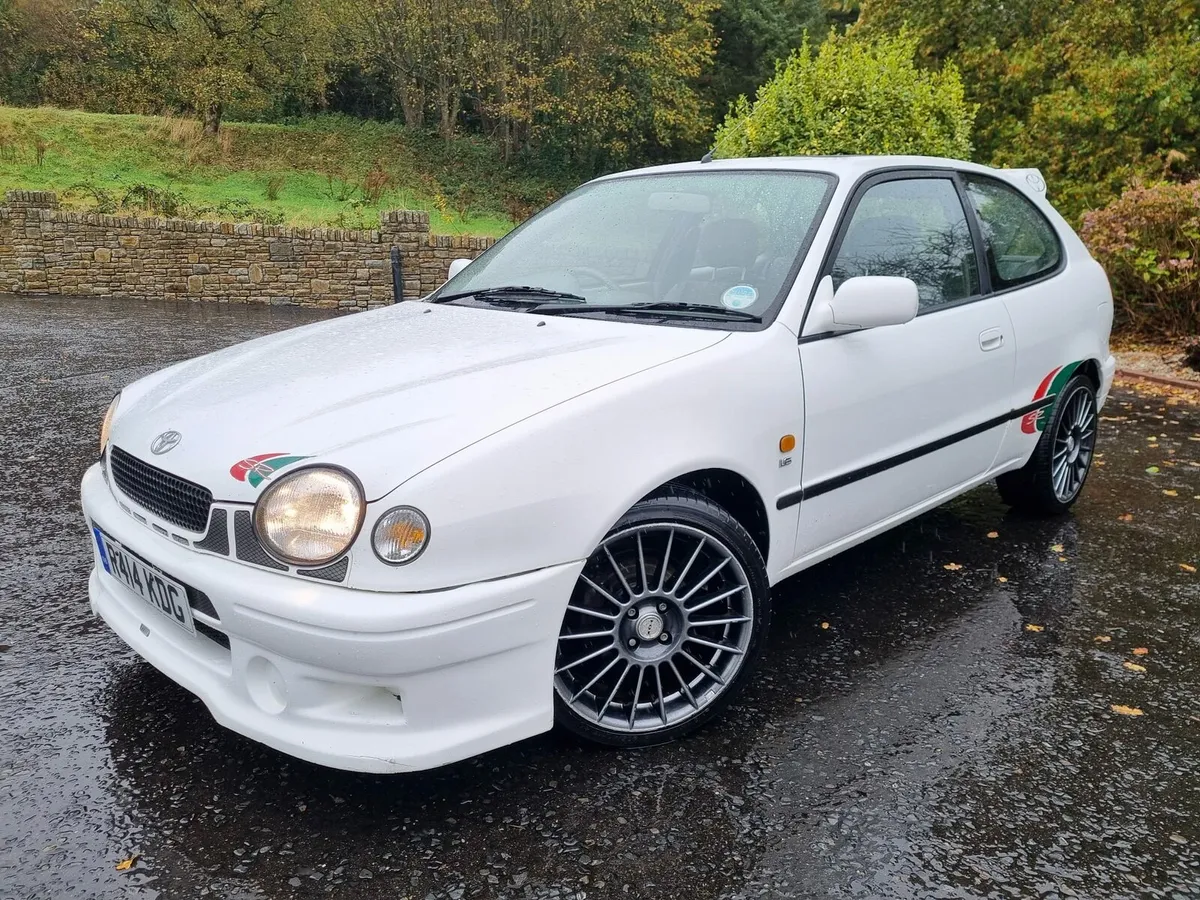 Toyota Corolla Sr 1.6 - Image 3
