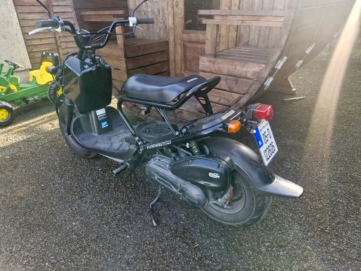 Honda zoomer - Image 1