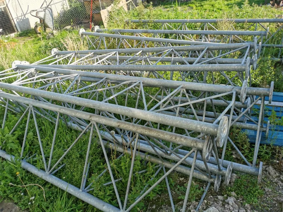 Tower/mast/truss - Image 3