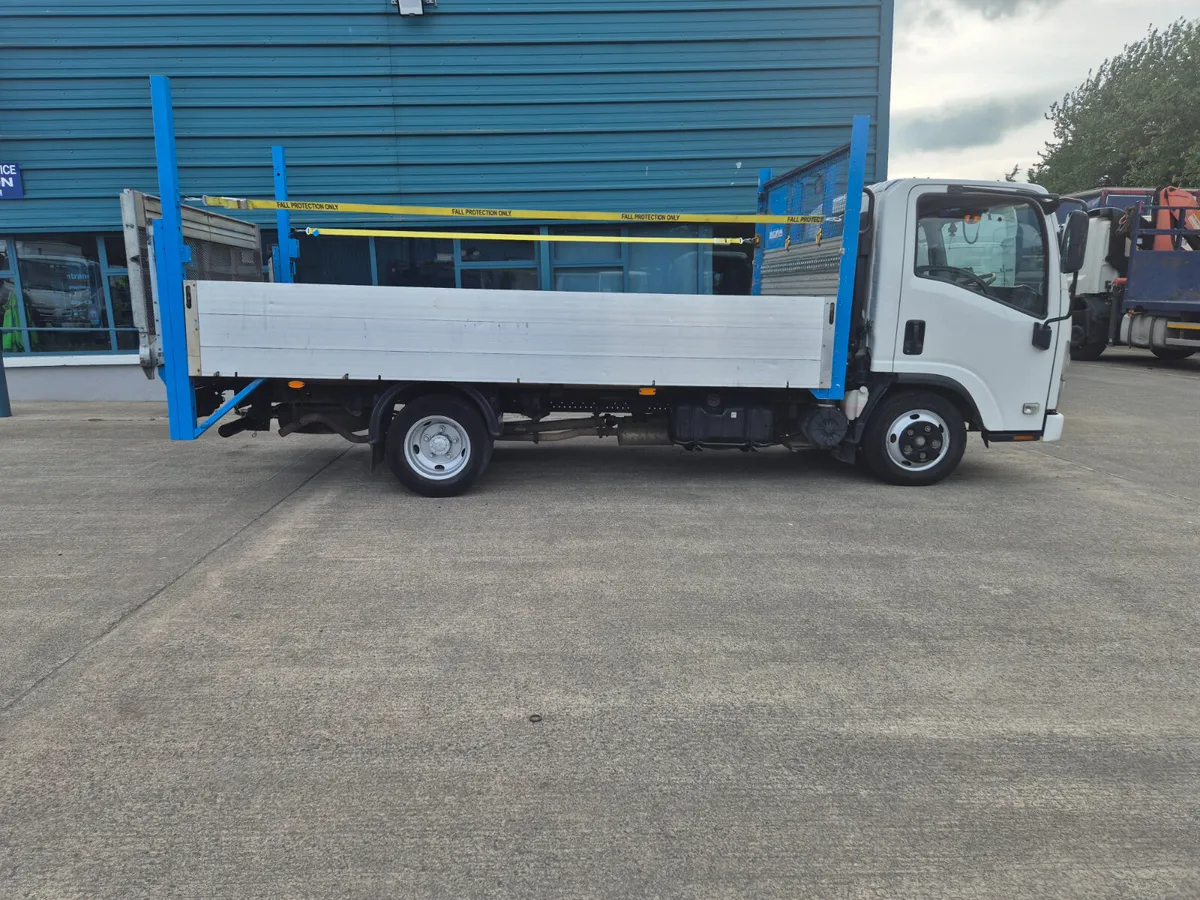 2019 ISUZU N35 DROPSIDE AND TAIL-LIFT - Image 2