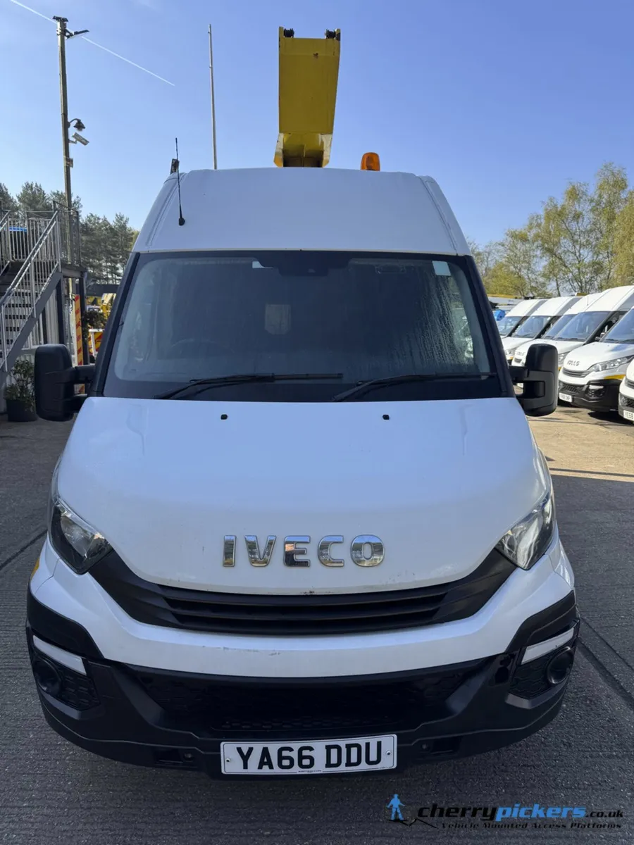 2017 Iveco Daily Access Platform Cherry Picker - Image 3