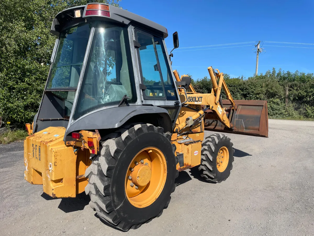 Case 580LXT 4WD Loader - Image 2
