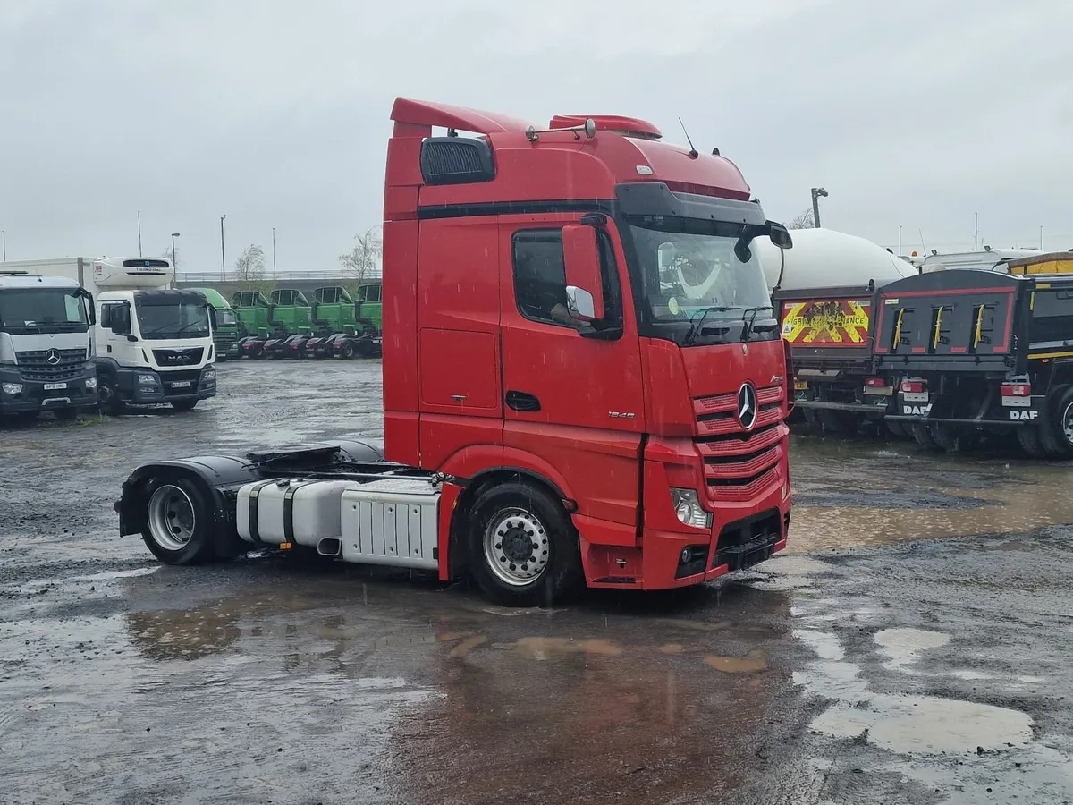 Mercedes-Benz  2014 Low ride - Image 4