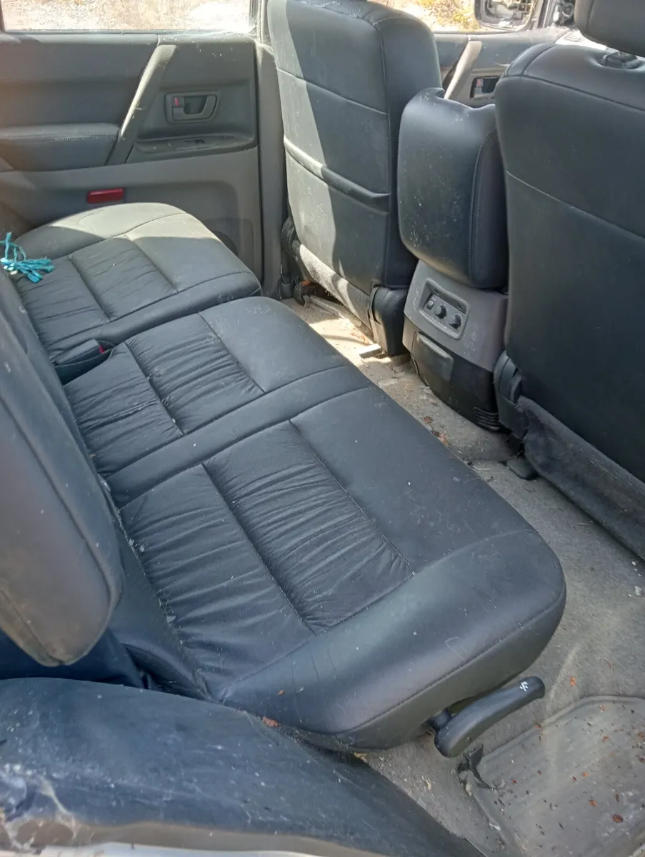 Pajero lwb 06 parts - Image 4