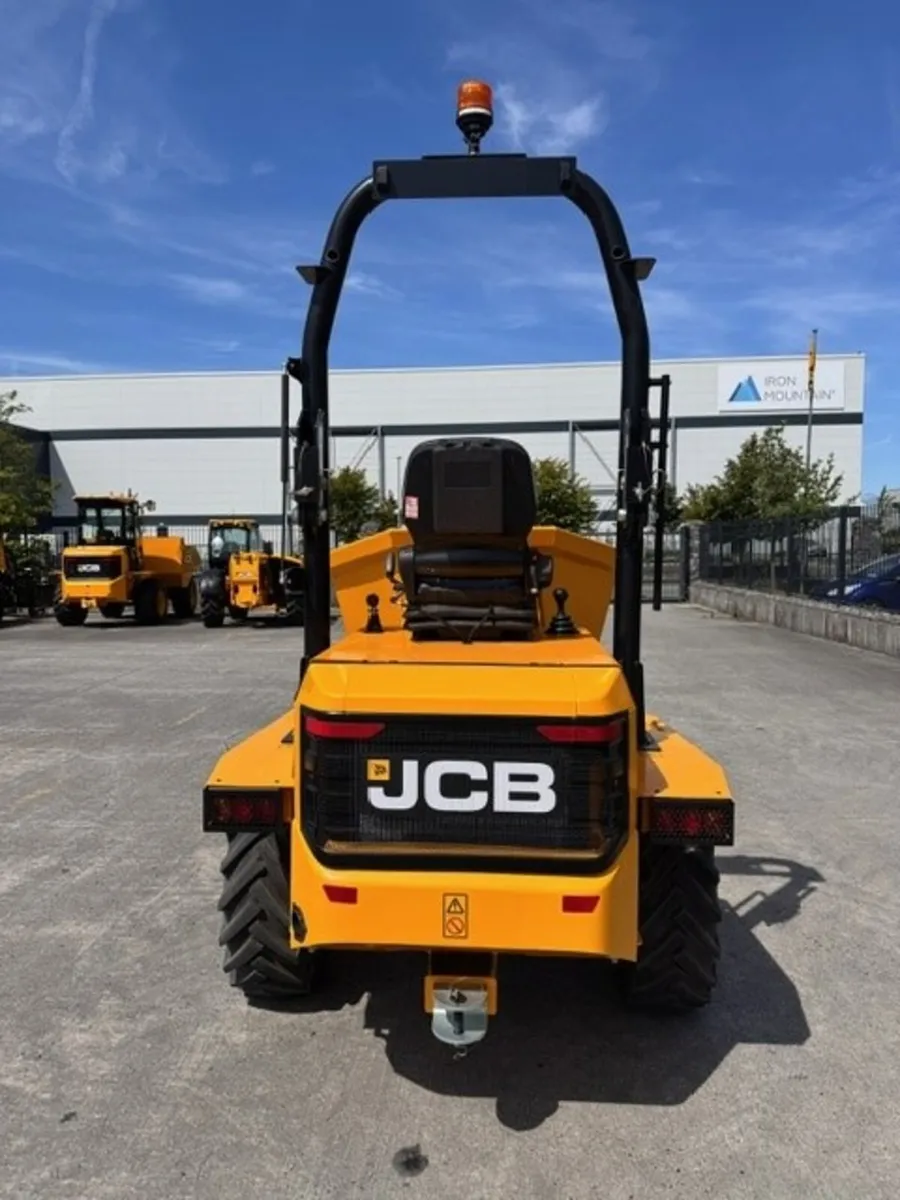 New JCB 3T Swivel Site Dumper - Image 3