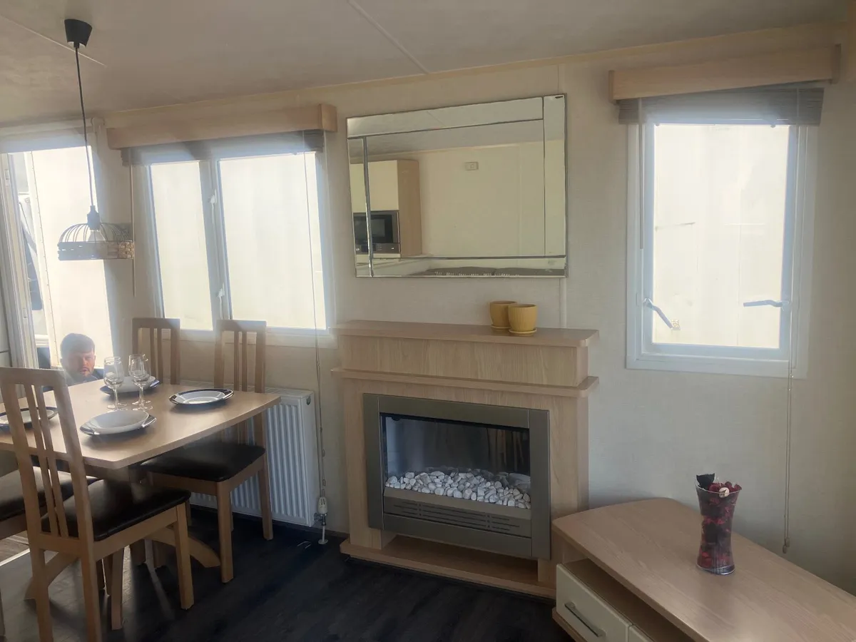 SNAPPED UP.PLENTY OF NATURAL SUNLIGHT IN THIS HOME - Image 3