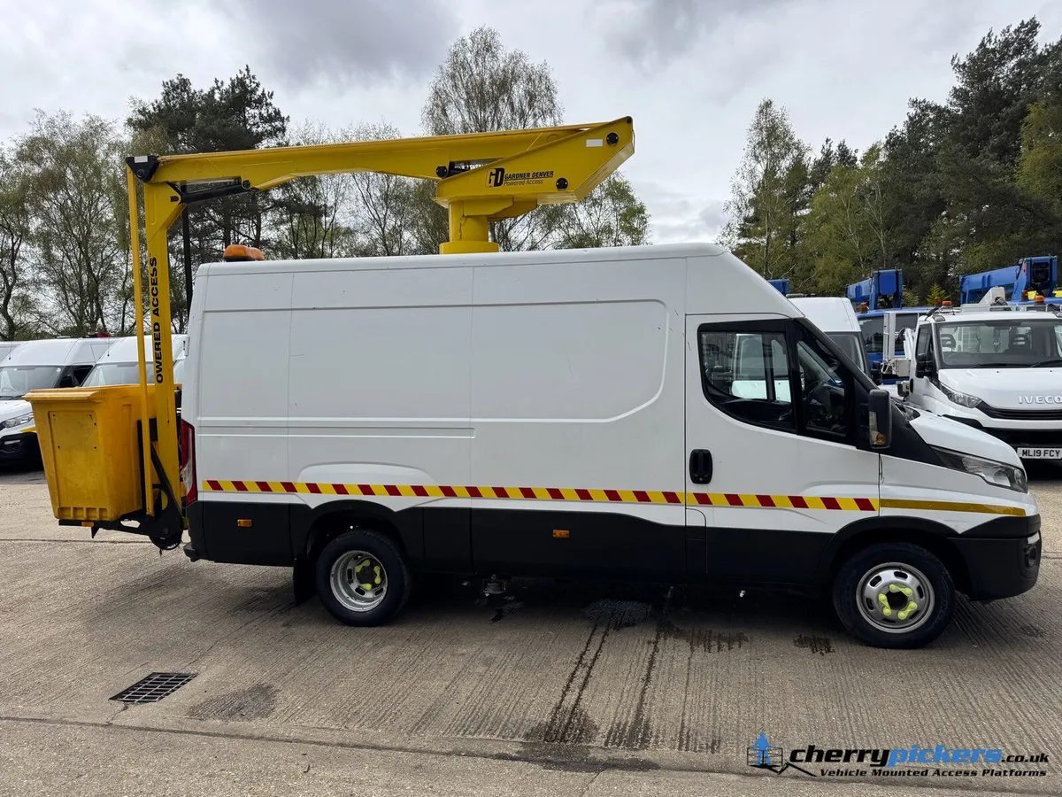 Iveco Daily Access Platform Cherry Picker - Image 3