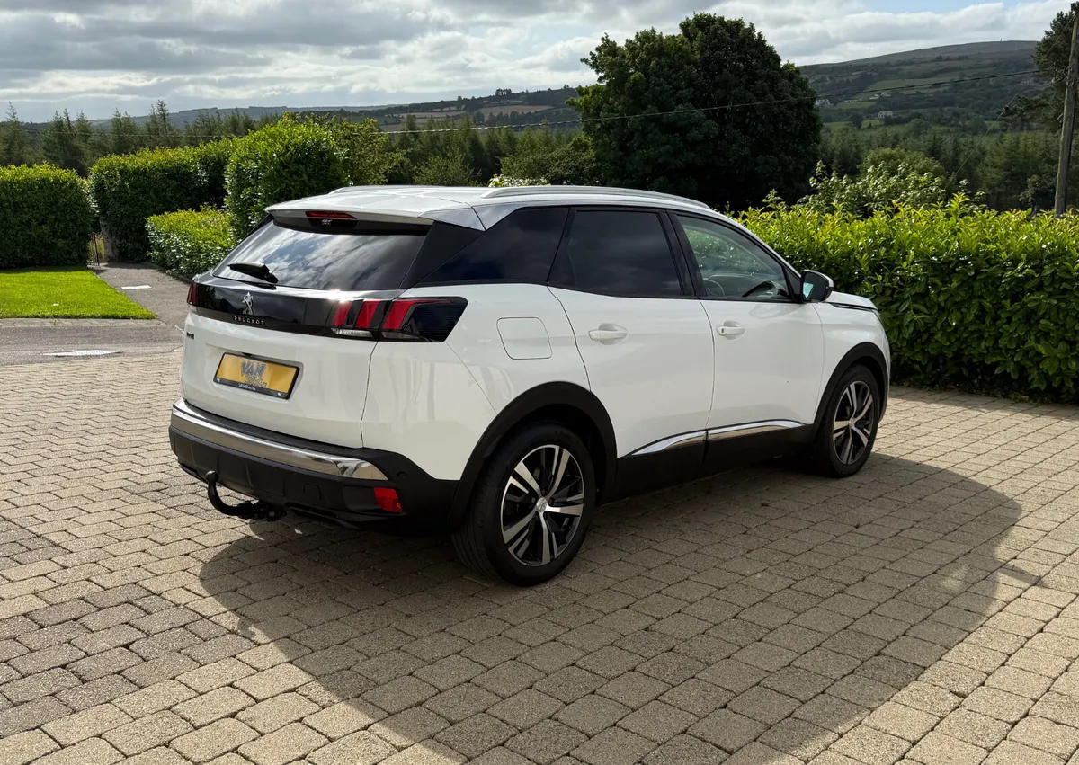 2019(192reg) Peugeot 3008 Allure Commercial 130bhp - Image 4