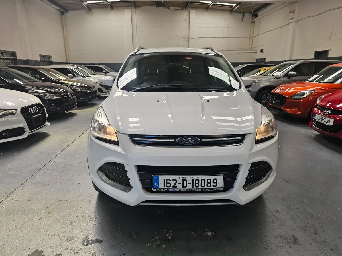 Ford Kuga 2016 Crewcab - Image 2