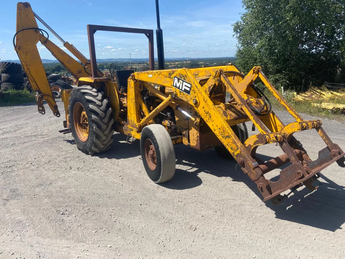 MF 50 Digger Loader - Image 1