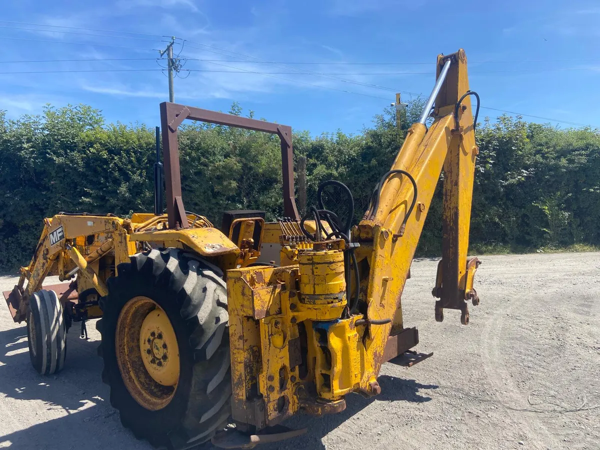 MF 50 Digger Loader - Image 3