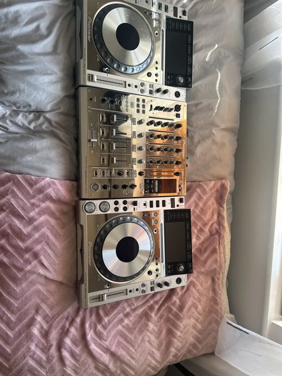 Pioneer CD-j-2000 nexus limited - Image 2