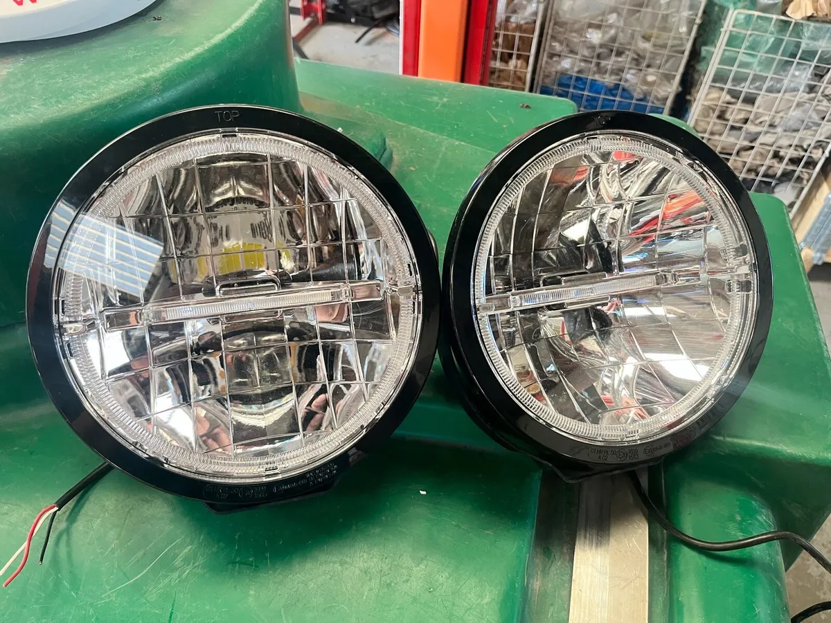 9” LED Driving Lights - Image 1