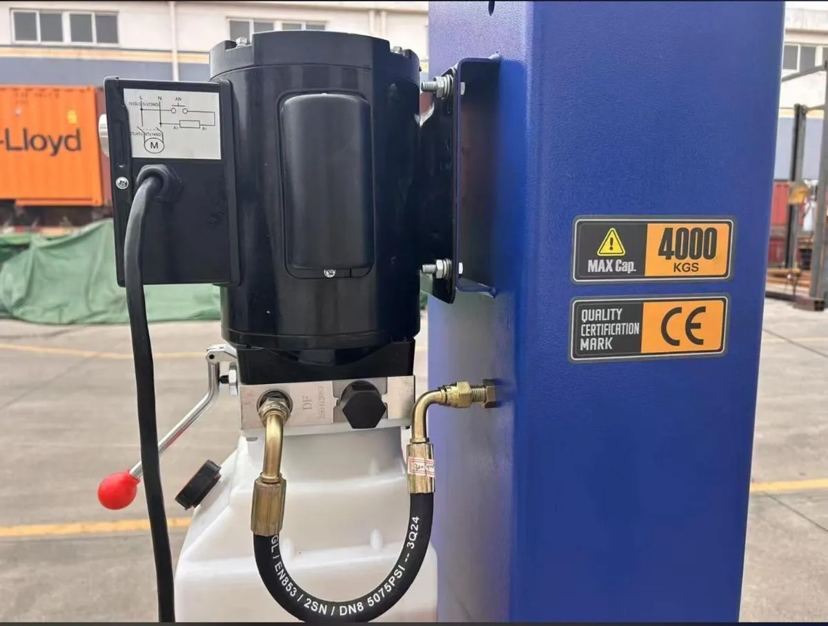 NEW 2 post MANAROLA 4 ton CAR LIFT €1900✅🚛 - Image 2