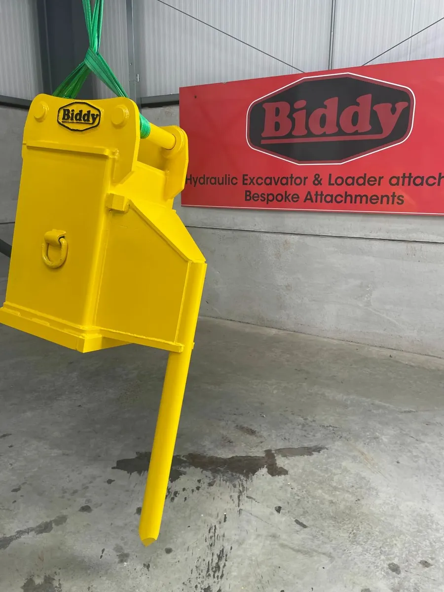 Biddy - Post Driver - Image 3