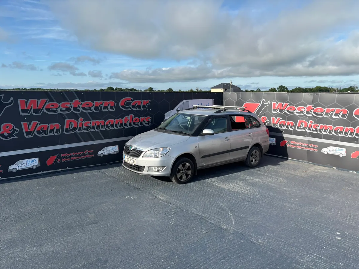 2011 Skoda Fabia 1.2 petrol for dismantling