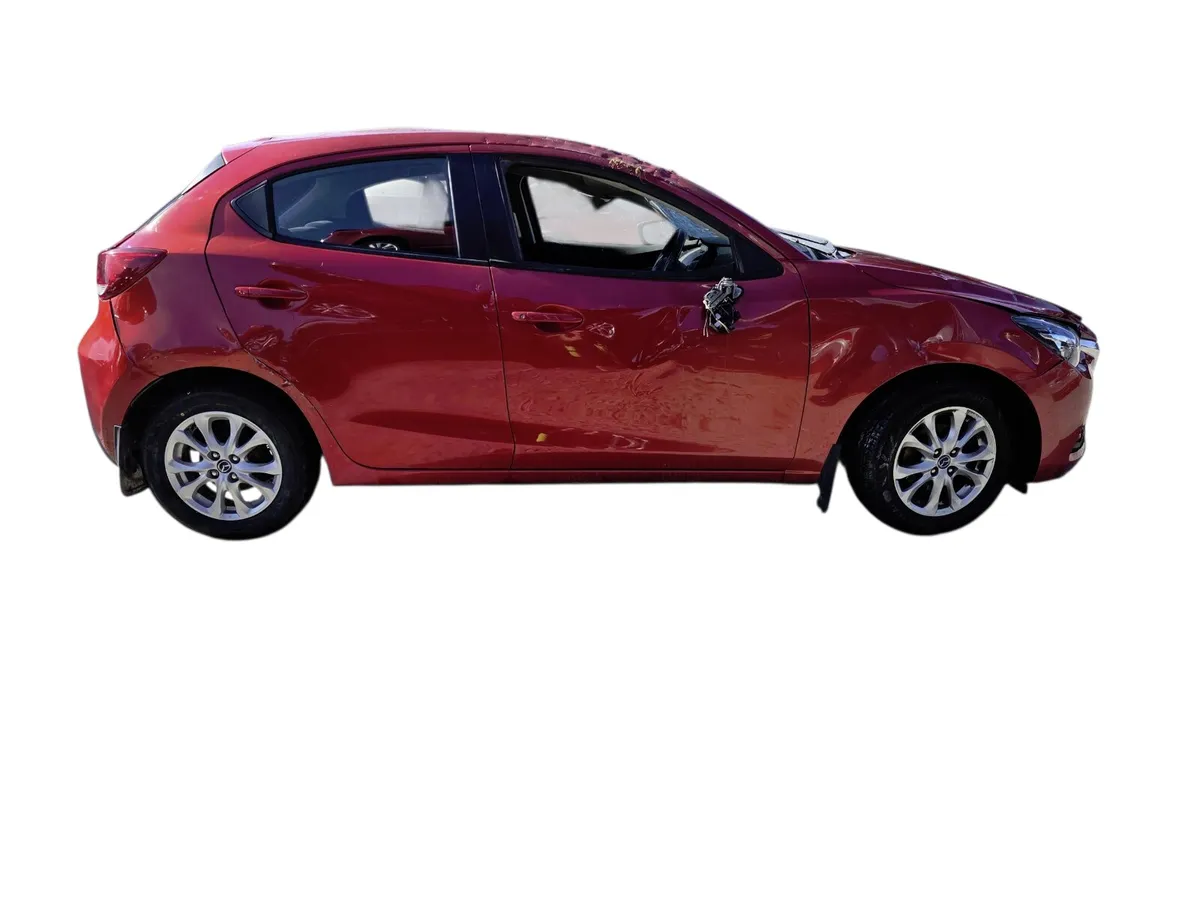 2016 MAZDA 2 Breaking/Dismantling - Image 2
