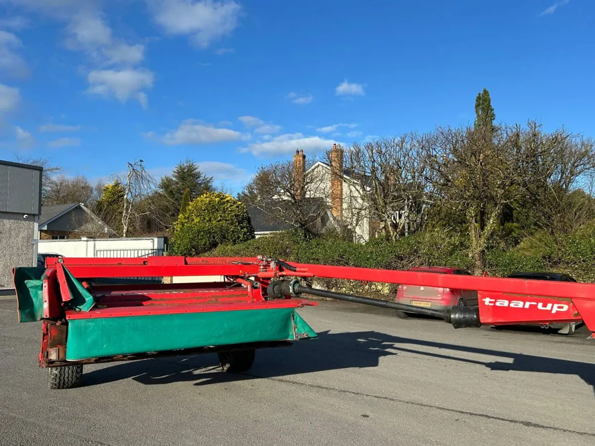 Kverneland 4232LT Trailed Mower - Image 1