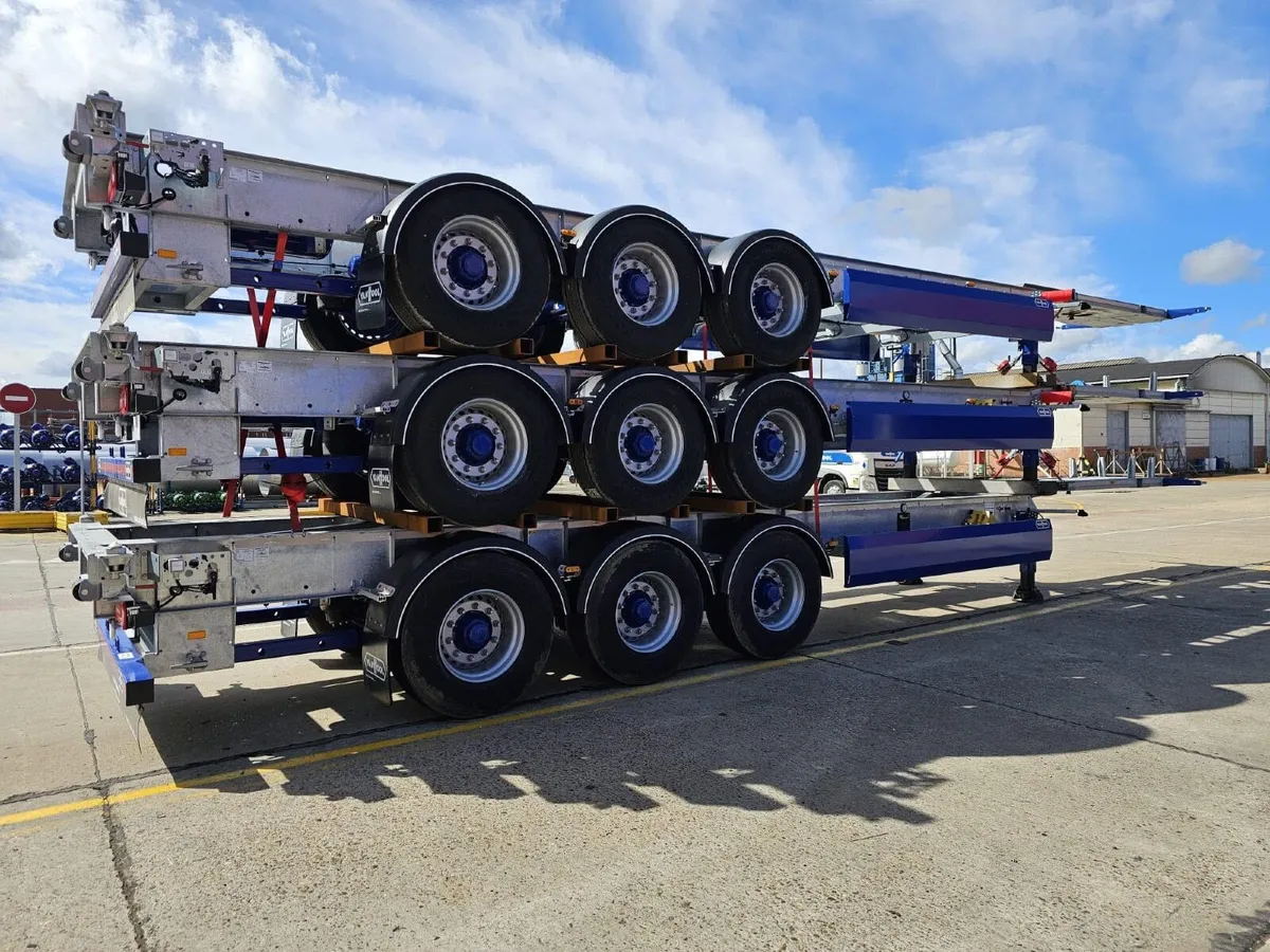 2025 VANHOOl 40/45 container chassis - Image 4