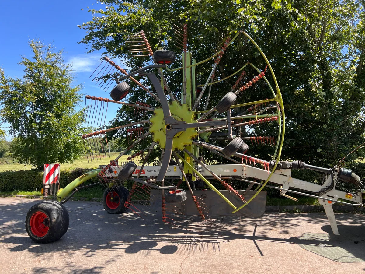 Claas Liner 2900 Rake - Image 1