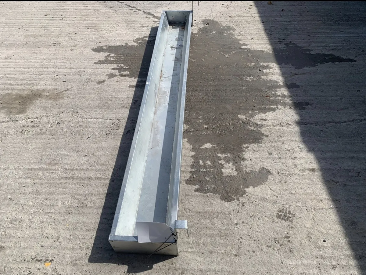 8ft Galvanised Gate Trough - Image 3