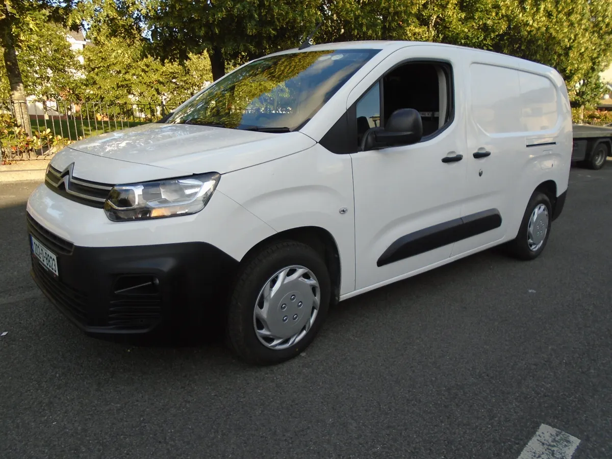 Citroen Berlingo  One Owmer,15250 Total Price. - Image 4