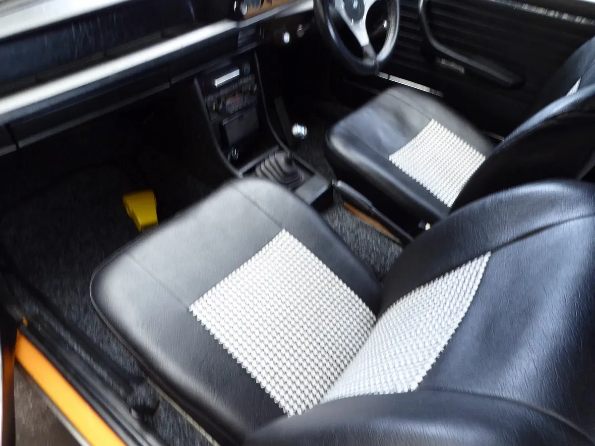 BMW 2002  CABRIOLET 1973 - Image 2