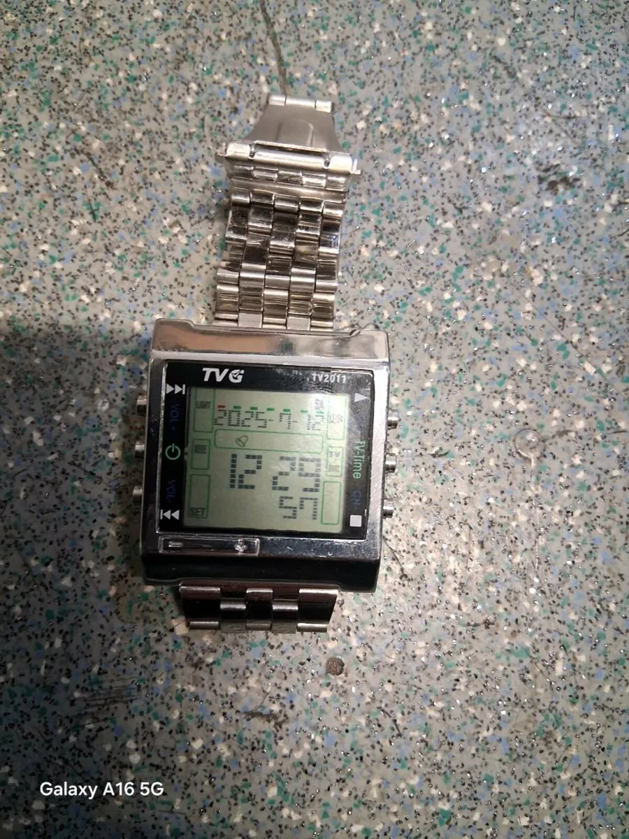 Tv /dvd remote control watch - Image 1