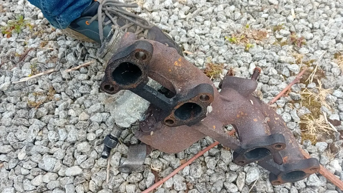 Volkswagon Passat Parts 2009 - Image 1