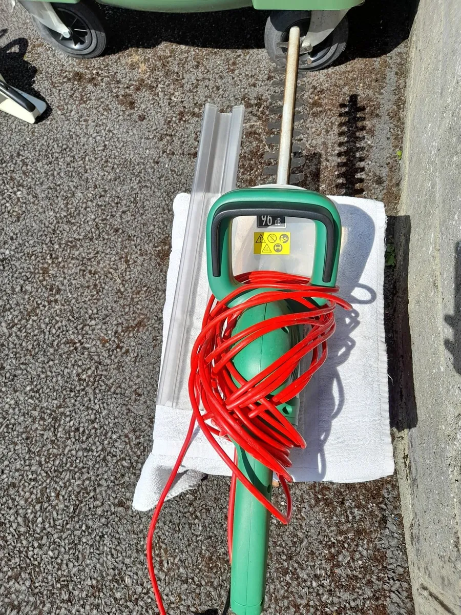 Selling Electric Hedge Trimmer - Image 2