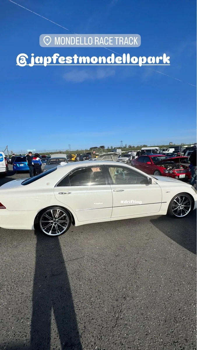 Toyota crown royal vip - Image 2