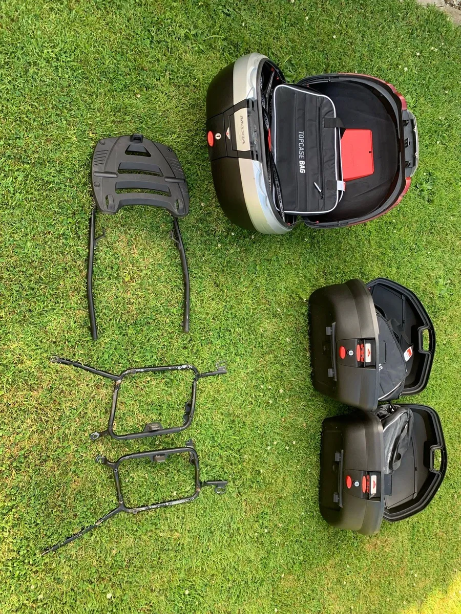 Givi Monokey Top box and panniers - Image 1