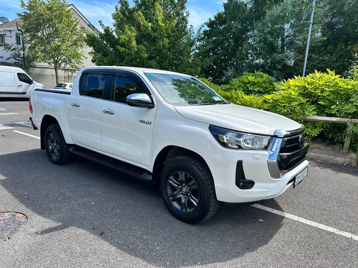 Toyota Hilux 2023 Low Mileage - Image 1