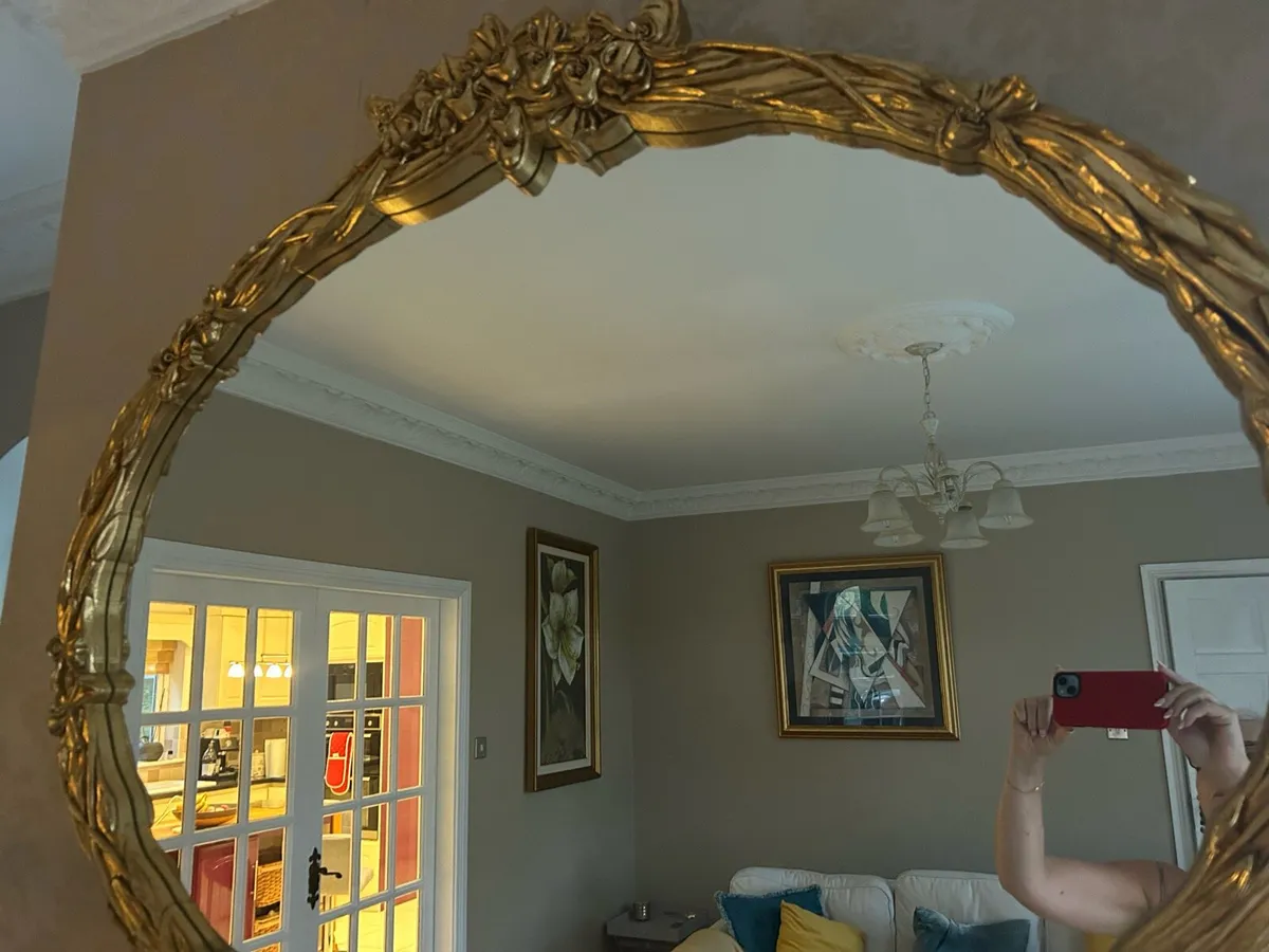 A large gilt framed oval wall mirror - Image 2