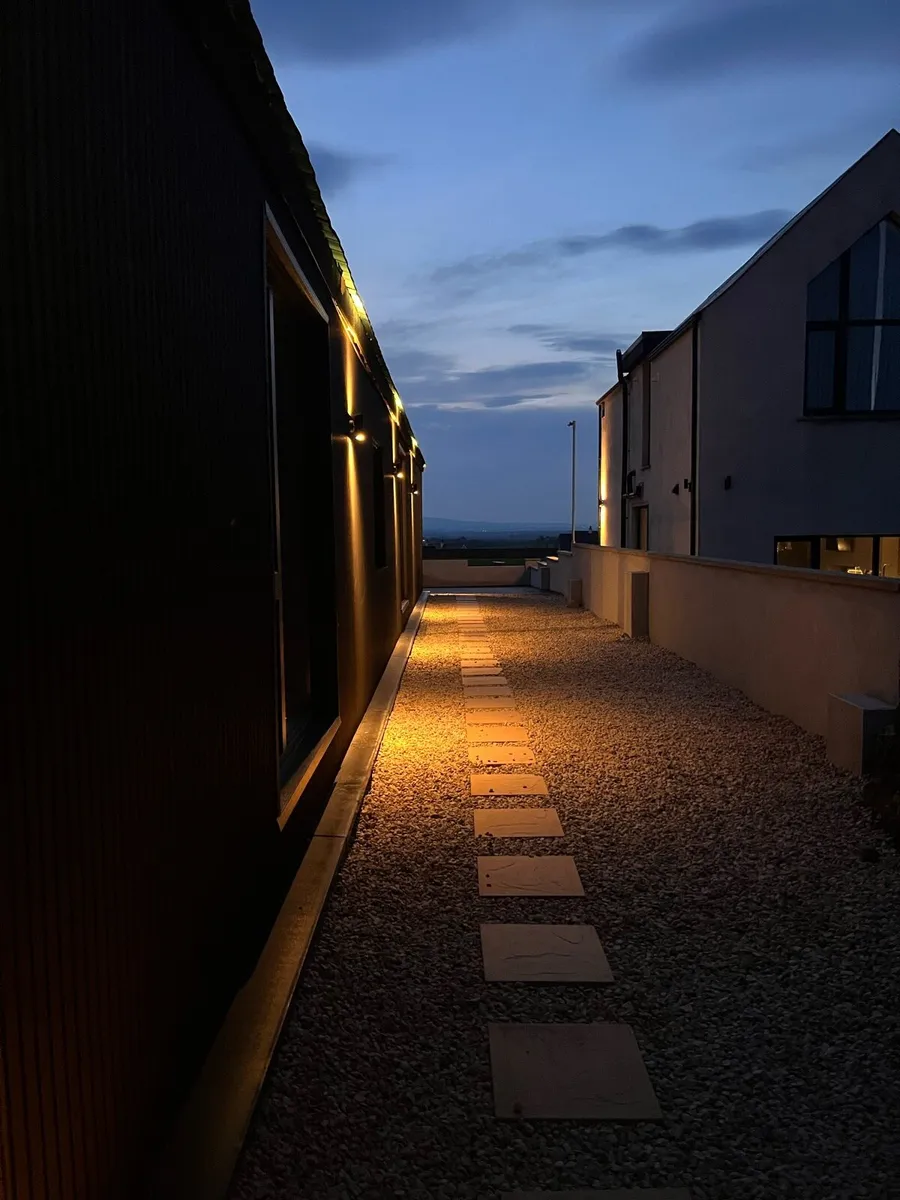 Luxury Stay Overlooking the Rock of Cashel & sauna - Image 2