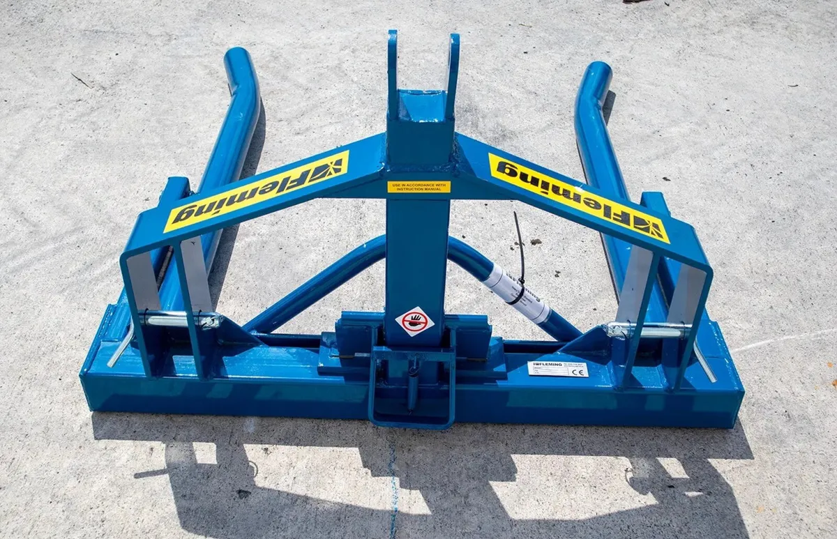 🔵Fleming Single Bale Lifter🔵 - Image 2