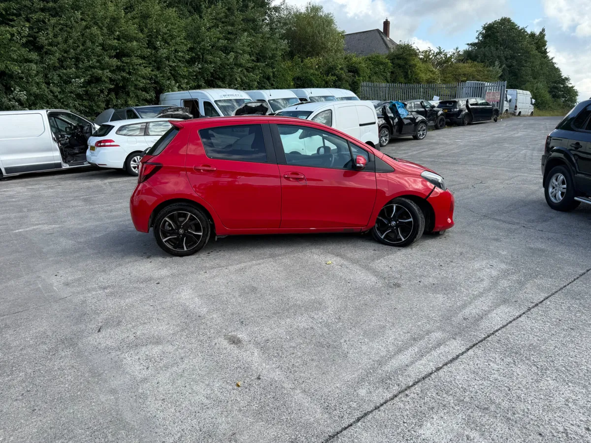 2016 Toyota Yaris 1.4 D4D - Image 3